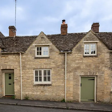 The Roost At Coln Villa Coln St. Aldwyns Exterior photo