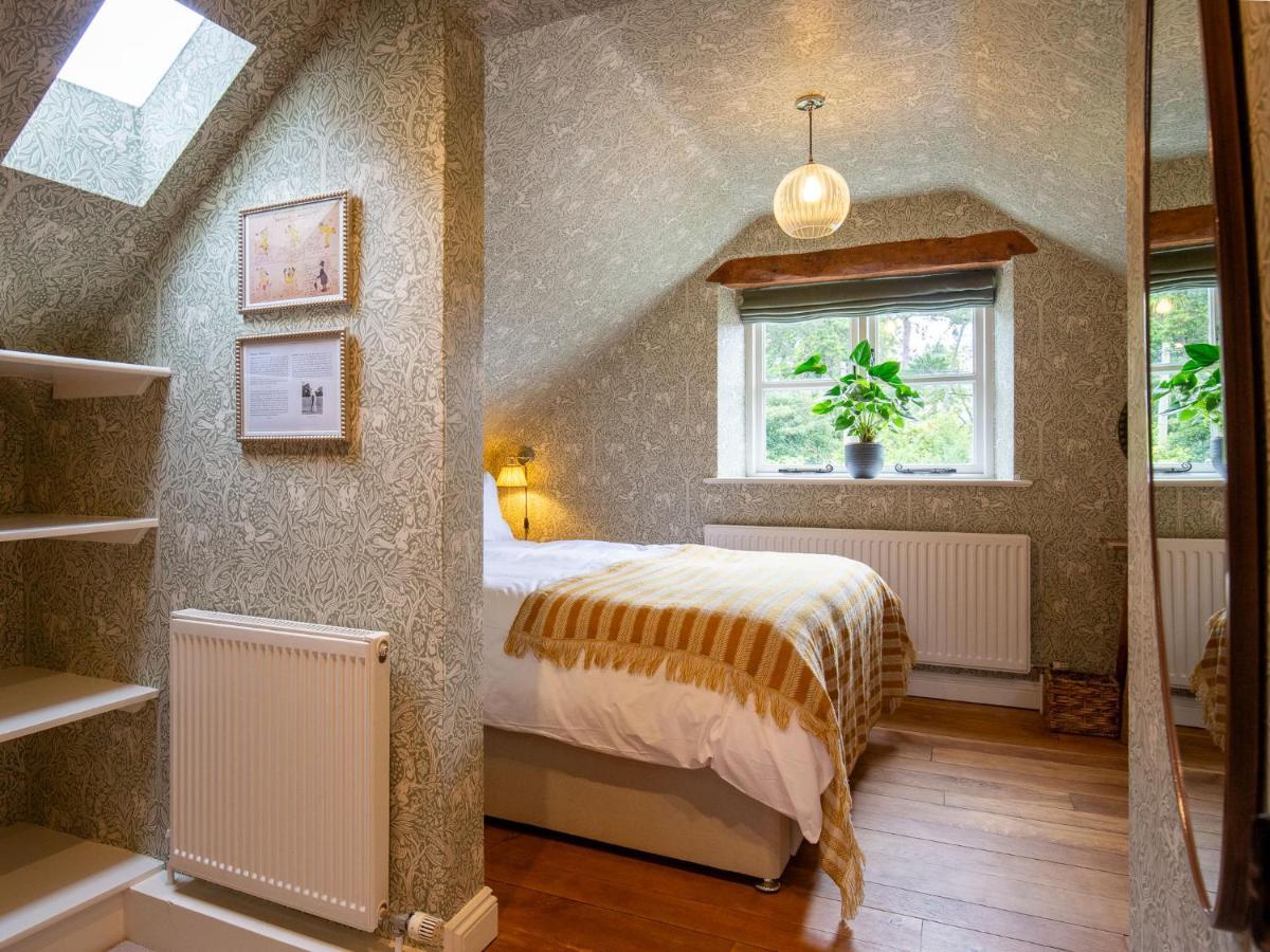 Holiday home The Roost At Coln *