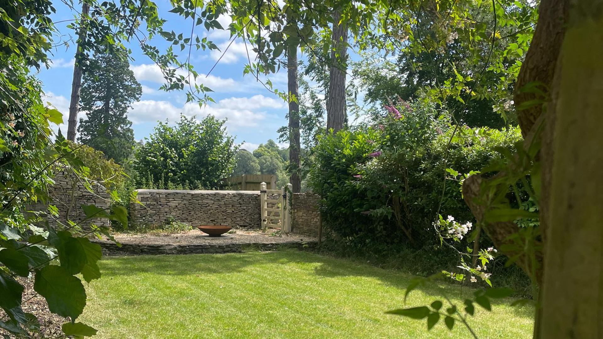 Holiday home The Roost At Coln *